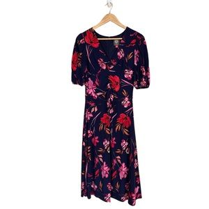 🌸Like New!!! 🌸Beautiful Vince Camuto floral dress